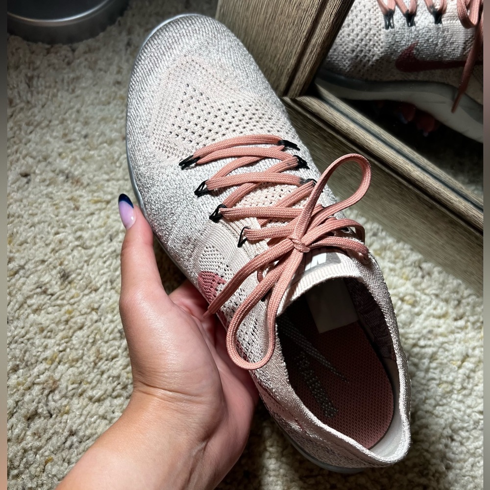 Nike Womens Free Focus Flyknit 2 Training Shoes Sneaker size 9.5 Pink